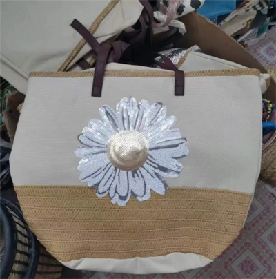 Big Beach Bag With Sequin Embroidey